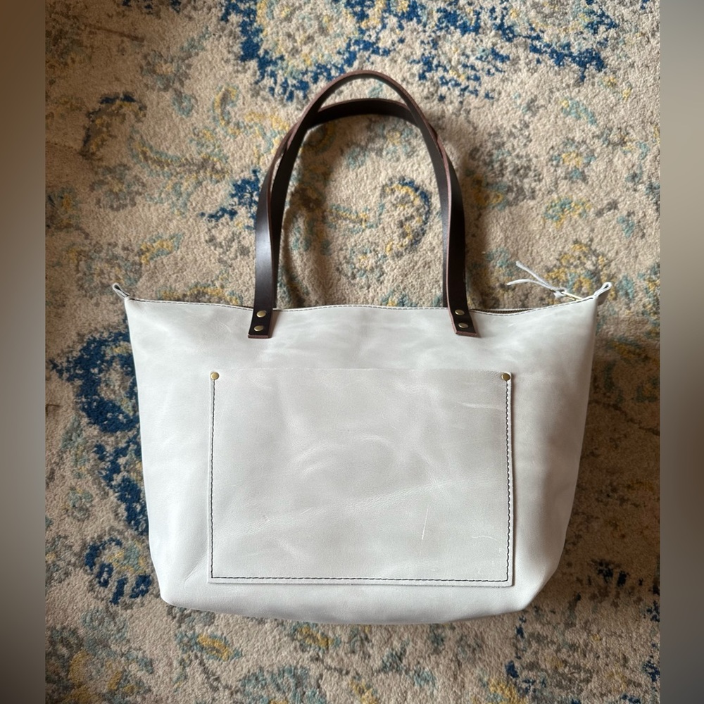 NEW 🦄 Portland Leather Beluga Large Zip Tote 🦄 - Picture 7 of 16